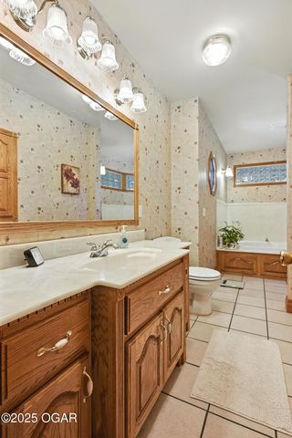 340 W Brook Street, Neosho, MO 64850