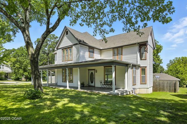 340 W Brook Street, Neosho, MO 64850