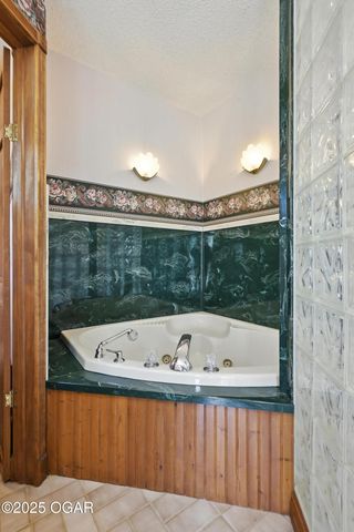 340 W Brook Street, Neosho, MO 64850