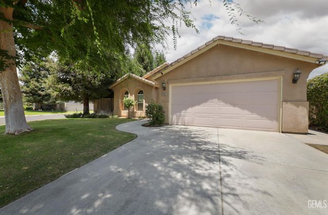 9908 Commodore Drive, Bakersfield, CA 93312
