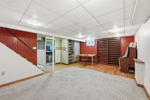 9117 Plateau Dr, Mccandless, PA 15237