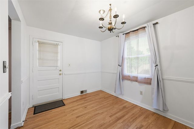 9117 Plateau Dr, Mccandless, PA 15237
