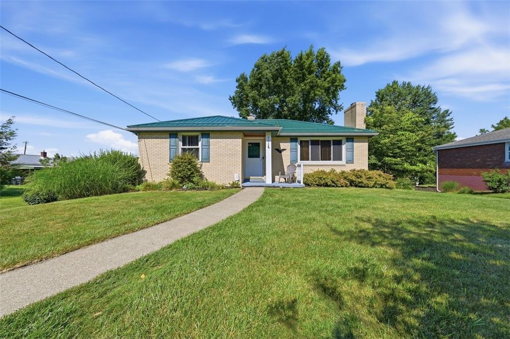 9117 Plateau Dr, Mccandless, PA 15237