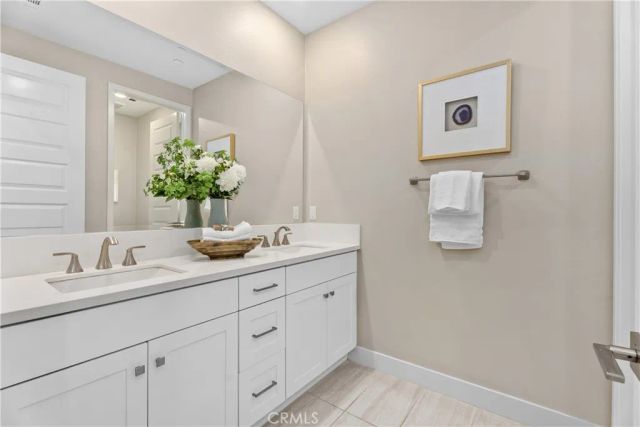 110 Spiral, Irvine, CA 92618