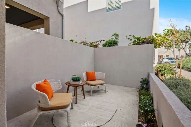 110 Spiral, Irvine, CA 92618