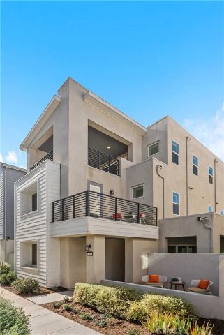 110 Spiral, Irvine, CA 92618