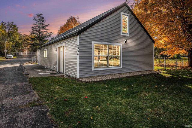 14334 Dragoon Trail, Mishawaka, IN 46544