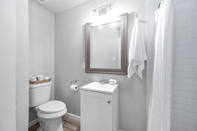 709 E Gulf Street, Baytown, TX 77520