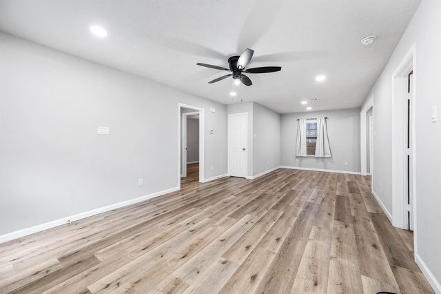 709 E Gulf Street, Baytown, TX 77520