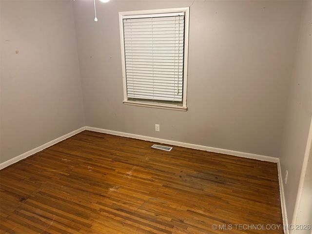 12 W 42nd Street, Sand Springs, OK 74063