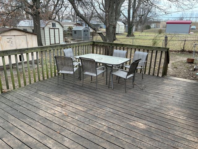 12 W 42nd Street, Sand Springs, OK 74063