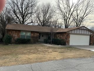 12 W 42nd Street, Sand Springs, OK 74063
