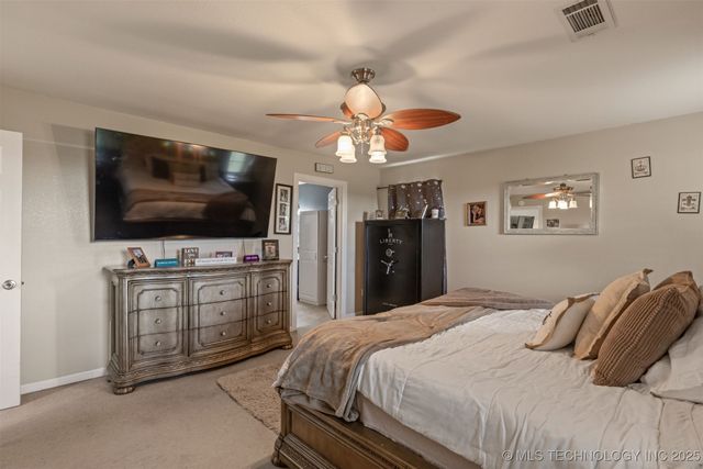 56941 S 510 Road, Rose, OK 74364
