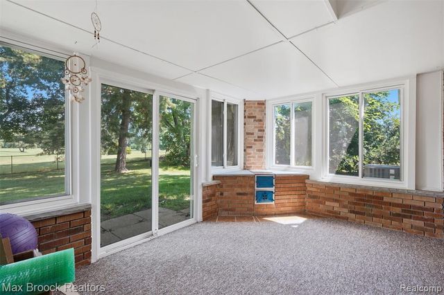 2444 Anders Drive, Waterford, MI 48329