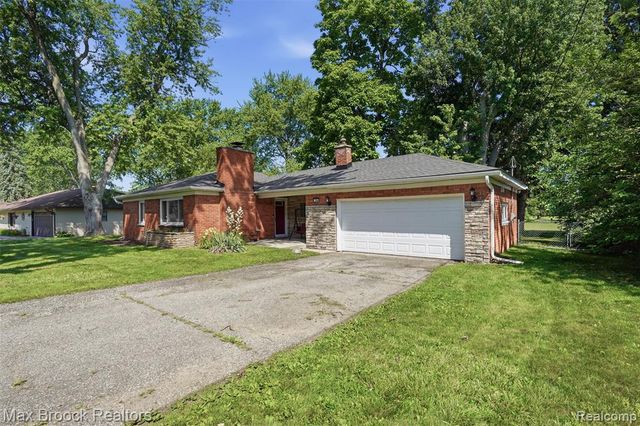 2444 Anders Drive, Waterford, MI 48329