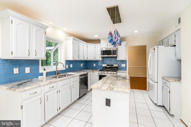 9240 MATTHEW DR, Manassas Park, VA 20111