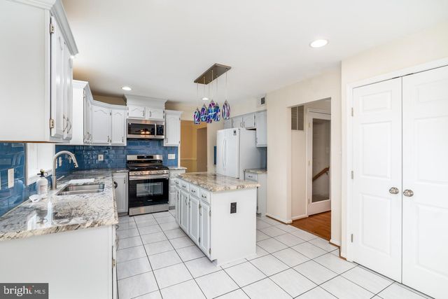 9240 MATTHEW DR, Manassas Park, VA 20111