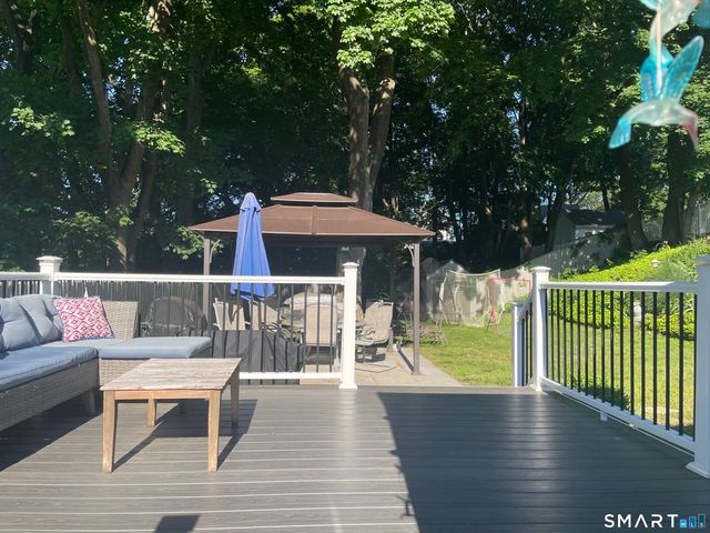 15 Farnam Hill, Bethel, CT 06801