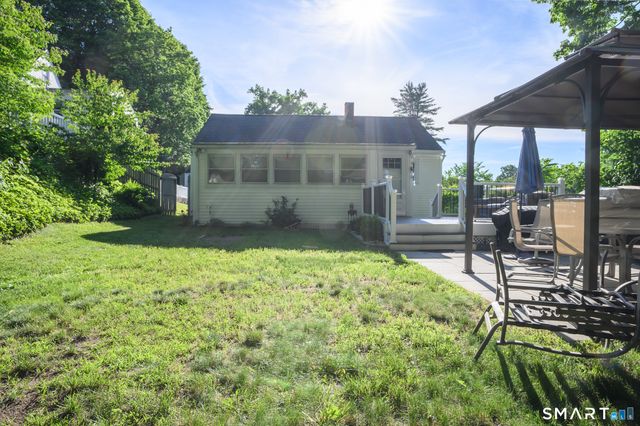 15 Farnam Hill, Bethel, CT 06801
