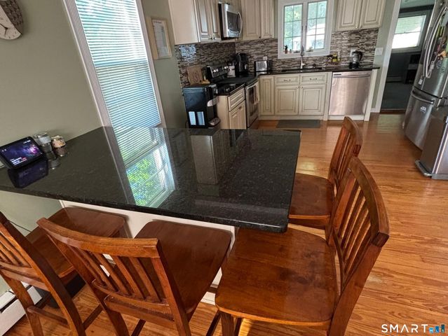 15 Farnam Hill, Bethel, CT 06801