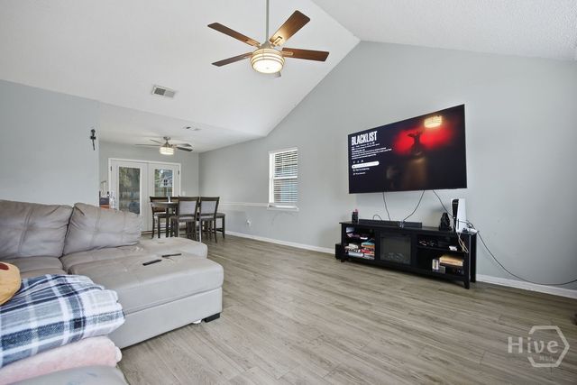 906 Wrenwood Lane, Hinesville, GA 31313