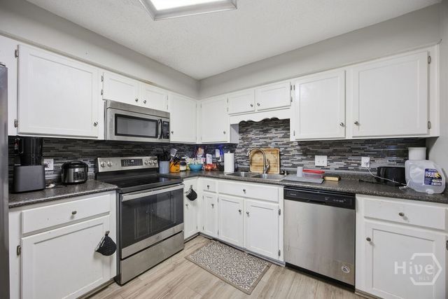 906 Wrenwood Lane, Hinesville, GA 31313