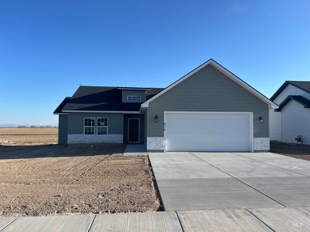 818 23rd Ave E, Jerome, ID 83338