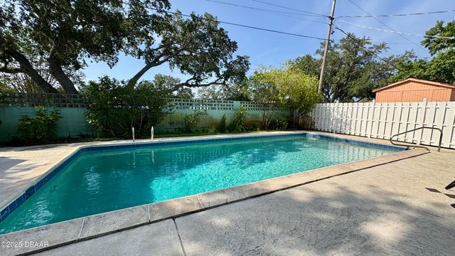 1301 Killian Street, Daytona Beach, FL 32114