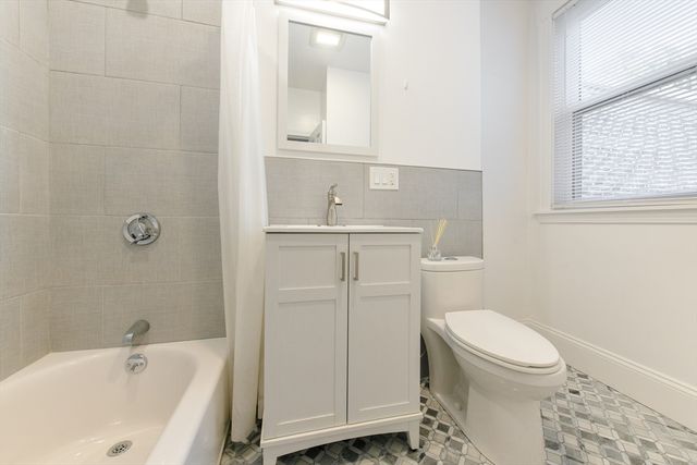 107 Harrishof St 2, Boston, MA 02121