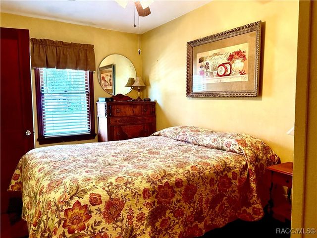 28049 Sewickley Street, Brooksville, FL 34601