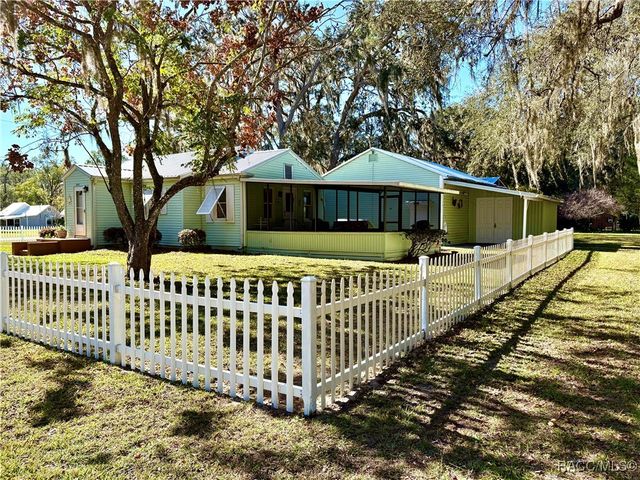 28049 Sewickley Street, Brooksville, FL 34601
