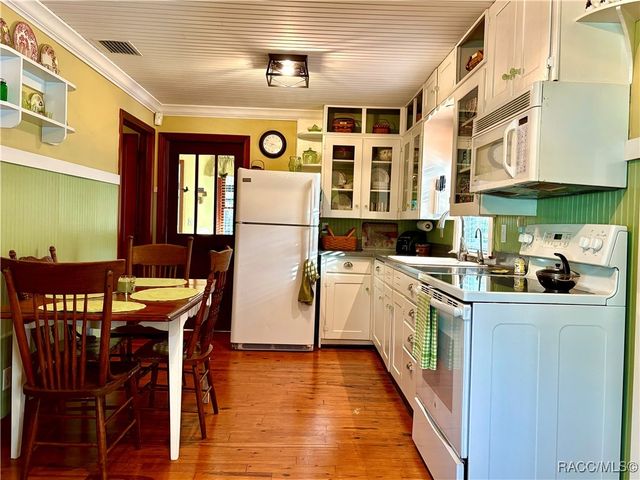 28049 Sewickley Street, Brooksville, FL 34601