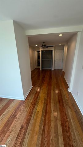 61 Topsail Court, Greenville, SC 29611