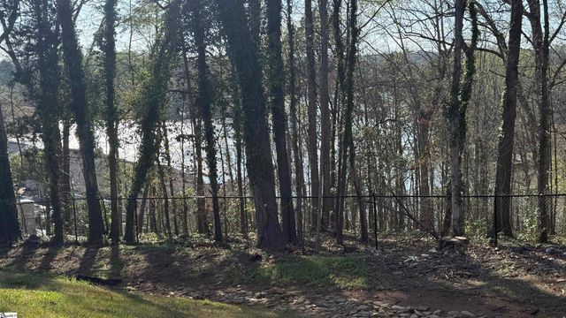 61 Topsail Court, Greenville, SC 29611