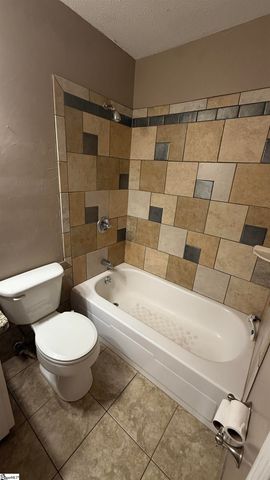 61 Topsail Court, Greenville, SC 29611