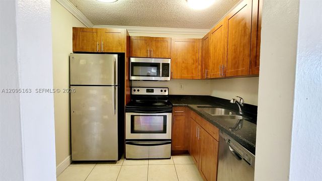 494 NW 165th St Rd C-602, Miami, FL 33169