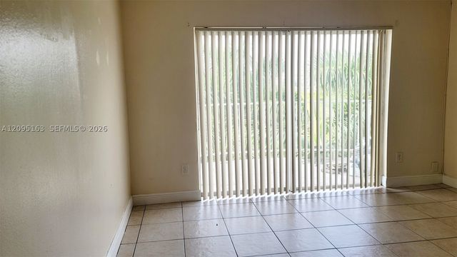494 NW 165th St Rd C-602, Miami, FL 33169