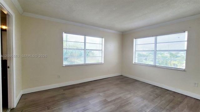 494 NW 165th St Rd C-602, Miami, FL 33169