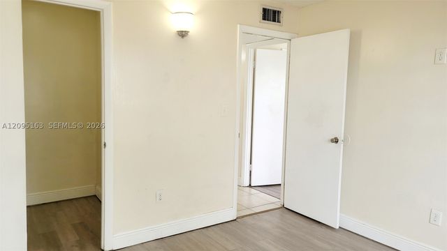 494 NW 165th St Rd C-602, Miami, FL 33169
