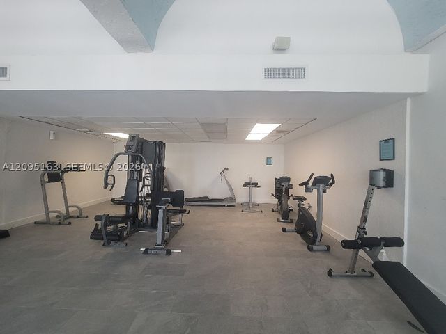 494 NW 165th St Rd C-602, Miami, FL 33169