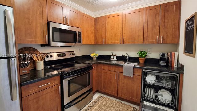 494 NW 165th St Rd C-602, Miami, FL 33169