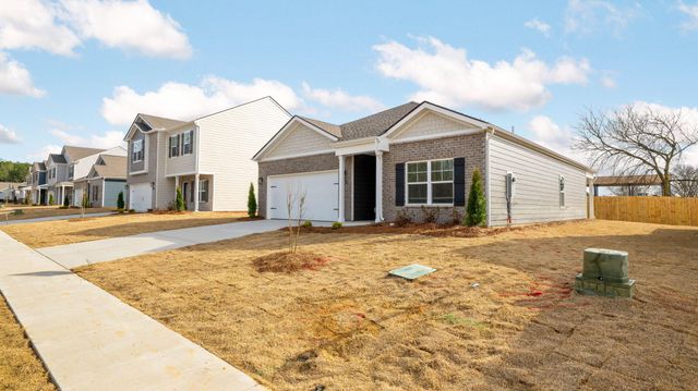 8471 Bright Water Dr, Ooltewah, TN 37363