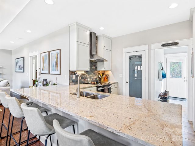 10 Warbler Drive, Fletcher, NC 28732