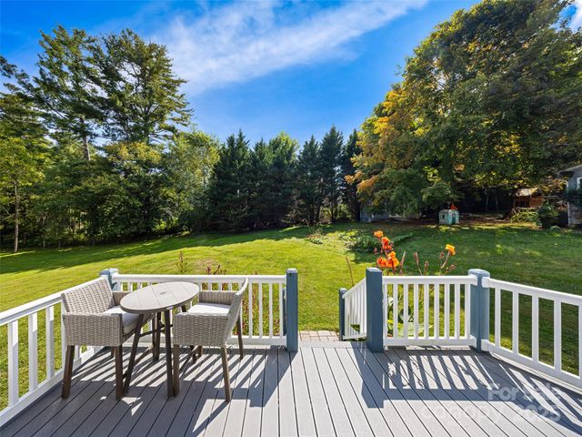 10 Warbler Drive, Fletcher, NC 28732