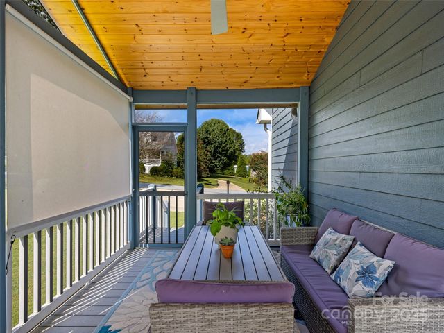 10 Warbler Drive, Fletcher, NC 28732