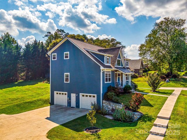 10 Warbler Drive, Fletcher, NC 28732