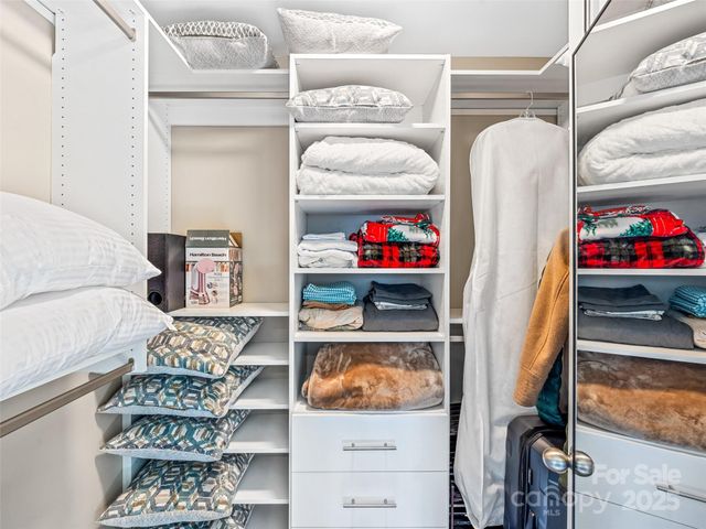 10 Warbler Drive, Fletcher, NC 28732