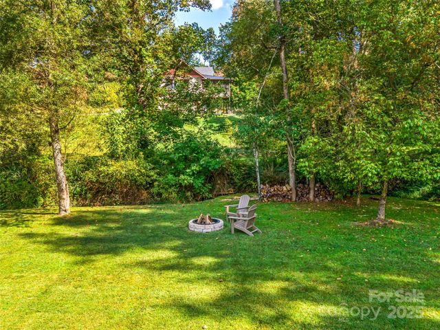 10 Warbler Drive, Fletcher, NC 28732