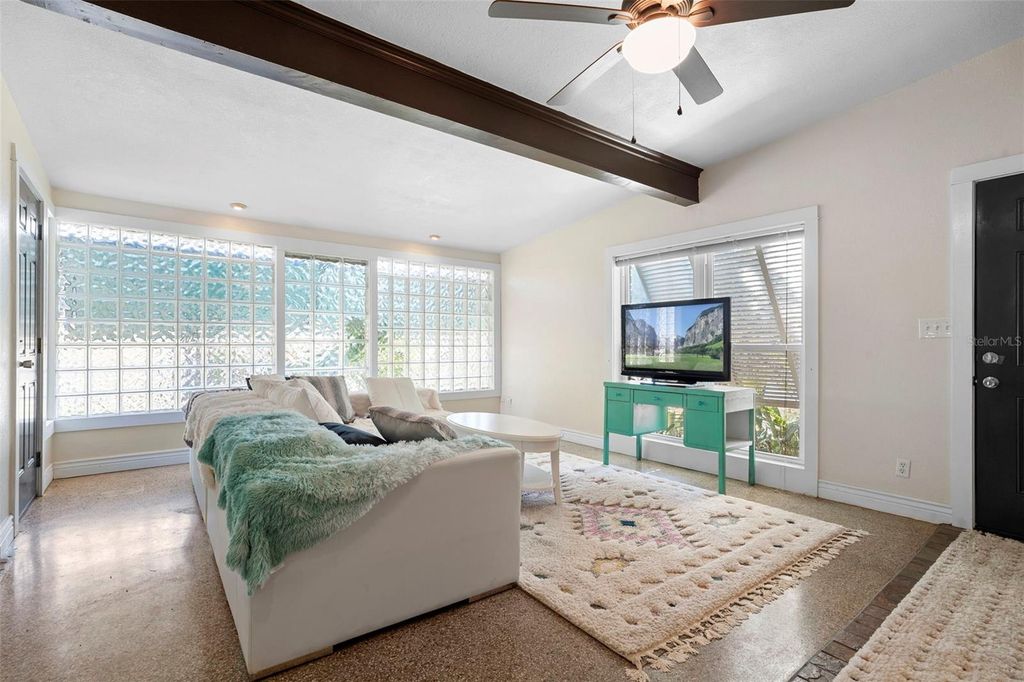 Image 17 of property listing at 205 E KENTUCKY AVENUE, Deland, FL 32724