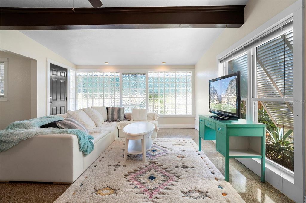 Image 18 of property listing at 205 E KENTUCKY AVENUE, Deland, FL 32724